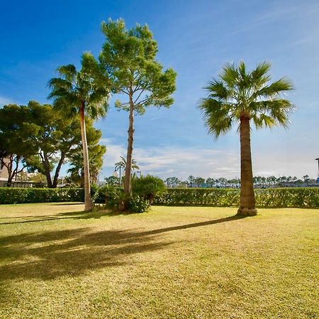 Beachfront Apartment Port de Alcudia  Exteriör bild