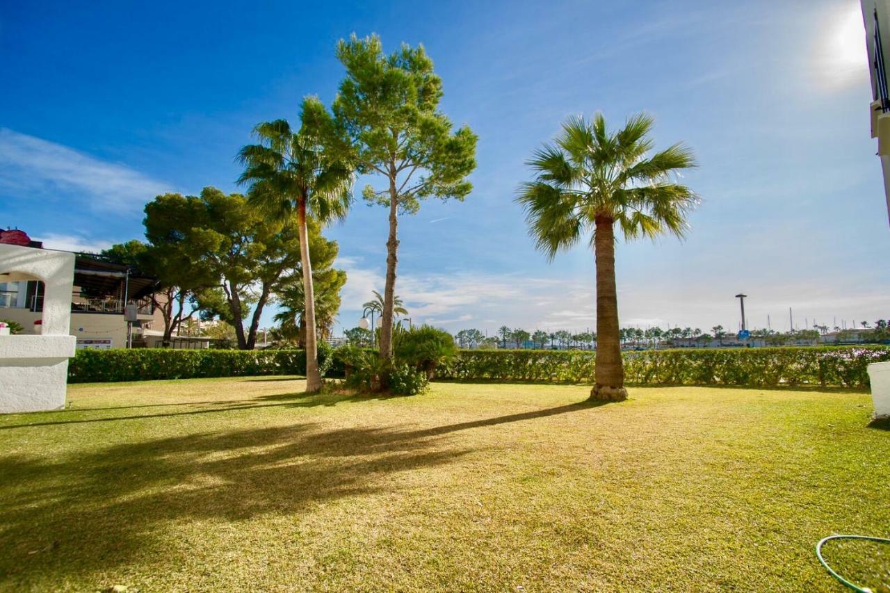 Beachfront Apartment Port de Alcudia  Exteriör bild